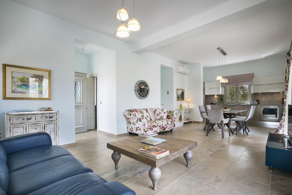 Afrodite Luxury Villa Svoronata Bagian luar foto