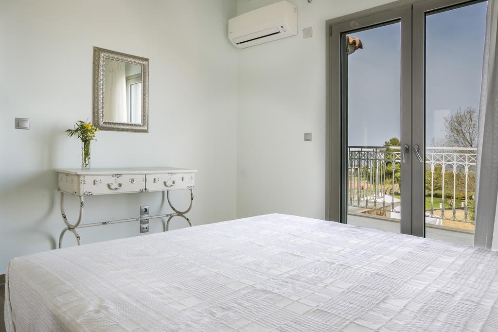 Afrodite Luxury Villa Svoronata Bagian luar foto