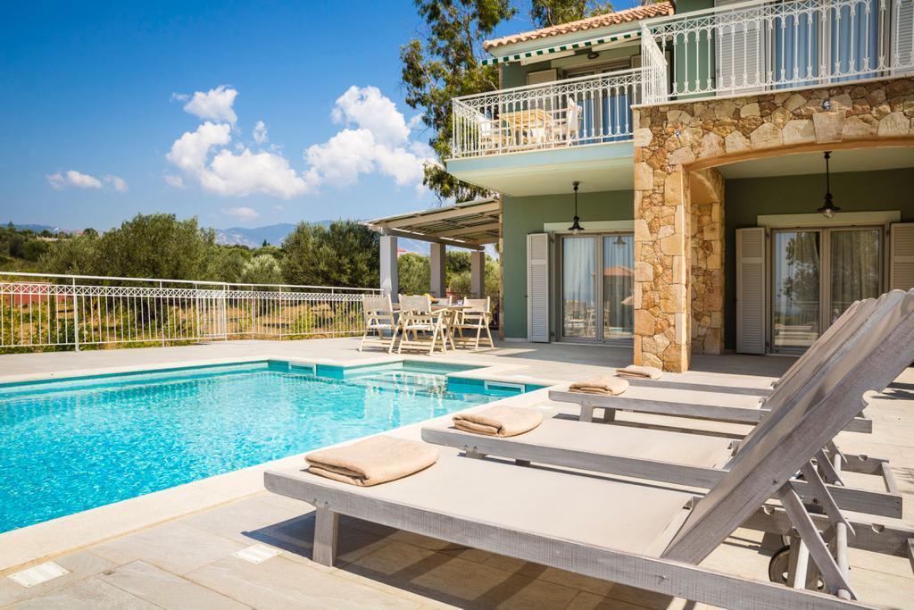 Afrodite Luxury Villa Svoronata Bagian luar foto